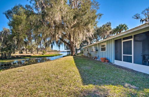 Waterfront Studio with Dock Access in Inglis! - Foto 23