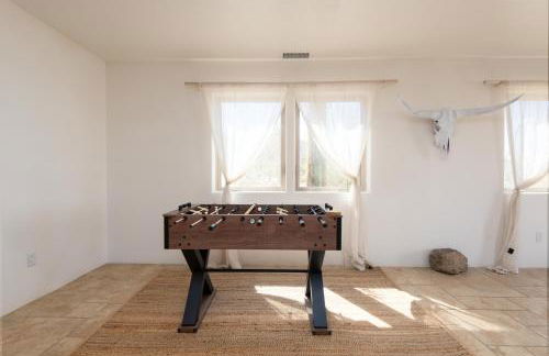 Desert Lily - Sunrise Suite with private hot tub and shared pool - Foto 19