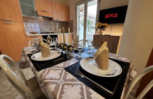 L' Antico Scoglio Appartamenti comfort Nocera Terinese Scalo - 4,7 e 11 Ospiti - Navetta Aeroporto-Stazione & Multi-Destinazioni - Piscina - Spiaggia a 300mt - Giardino e Zona pranzo all'aperto - WiFi & SmartTV - Aria Condizionata - Foto 63