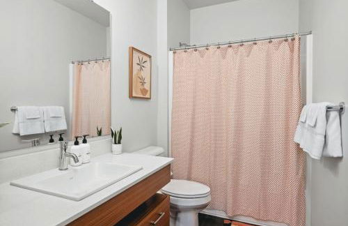 NEW Great Escape 404 2BR Condo Near Downtown and Bay - Photo 18