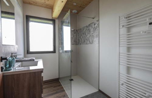 Cozy House Close to Les Salines Royales with Parking and WiFi - Foto 9