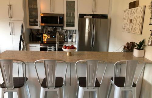 Serene Rustic Farmhouse Mountain Cottage (Sleeps 4) - Foto 5