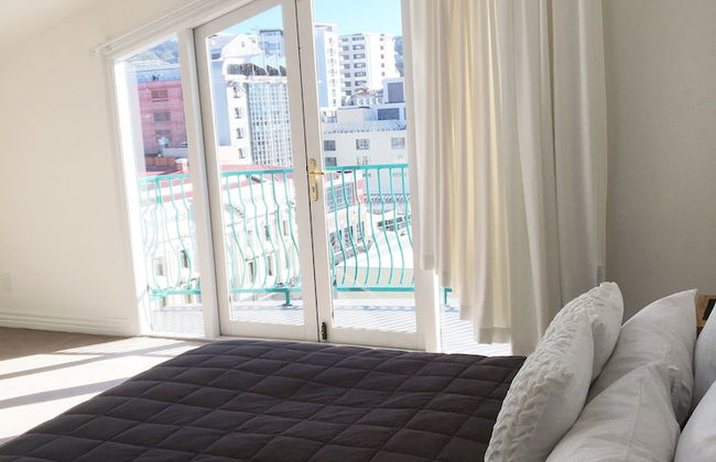 U Suites on Courtenay - Photo 10