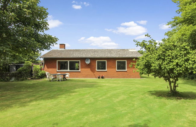 "Claudia" - Photo 15