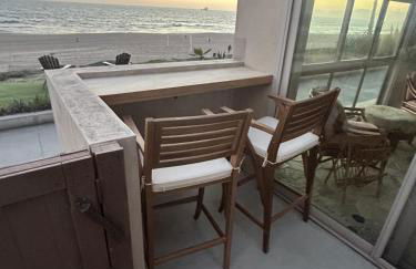 New Listing The Nautilus Manhattan Beachfront Retreat - Foto 77