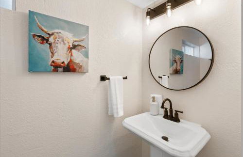 Backyard Oasis Heated Pool Game Room Gazebo - Foto 55