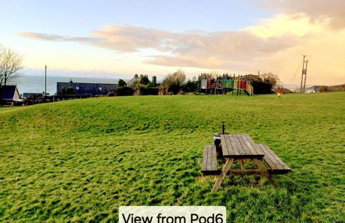 POD6 Family Glamping with seaview & Wi-Fi - Photo 3