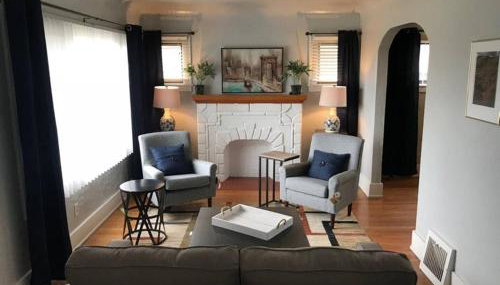 "Elizabeth Lake House" ~Sleeps 7~ Pontiac/GM Exec - Foto 3