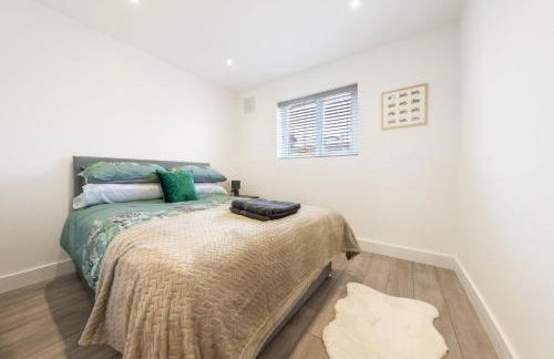 Modern Split Level 2BR Spacious Apt Maida Vale - Photo 13