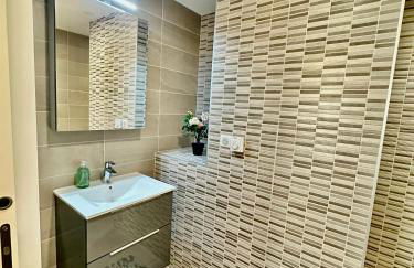 Holiday Suite City Center Airport Swiss Border Shopping mall - Foto 16