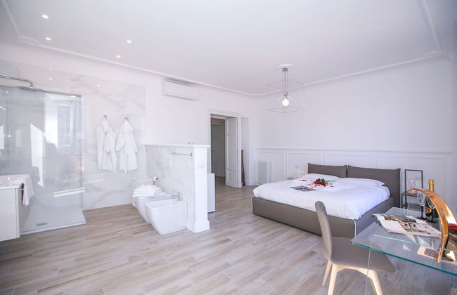 Menaggio Royale - Photo 2