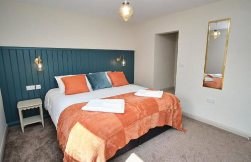 Spacious 4 Bed House Sleeps 6 Parking Garden in Loughborough - Foto 26