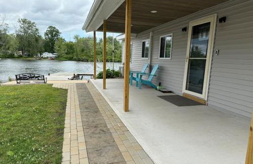 Paradise Island escape Riverfront in Clay, NY - Foto 32