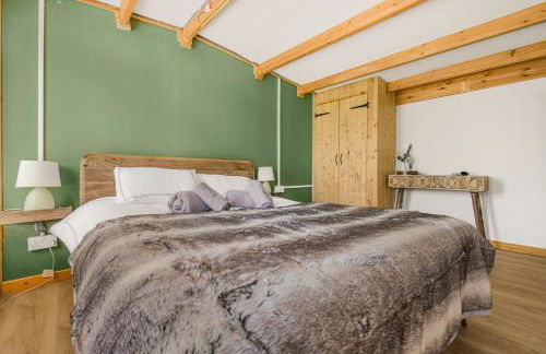 Countryside Cabin on 5 Acres Countryside with Outdoor Firepit, Cinema and converted Stables - Foto 30