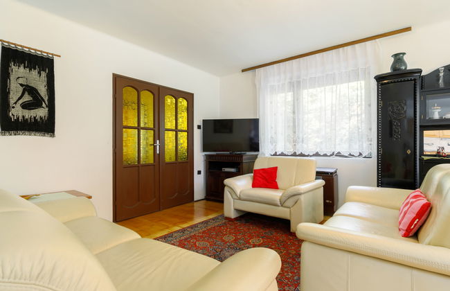 6 bedroom House in Balatonfenyves with garden and terrace - Photo 9