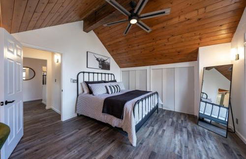 Creekside Cabin - Pup-Friendly with AC - Foto 2