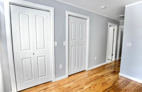 Urban Oasis Spacious 3BR 2BA Patio Near NYC EWR American Dream Mall - Photo 9