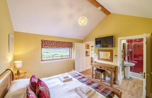 Pine Marten Lodge with Hot Tub - Foto 15