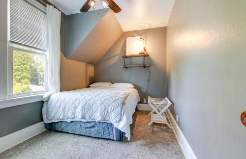 3 Mi to Road America Spacious Elkhart Lake Home! - Foto 22