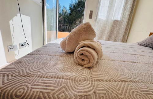 Calpe Casa adosada entorno playa y montaña tranquilidad relax jacuzzi piscina wifi aire jardin barbacoa y parking - Foto 13