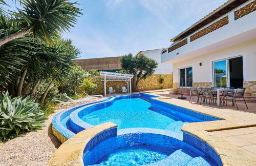 Lovely hugh villa close to beaches up to 10 sleeps - Foto 35