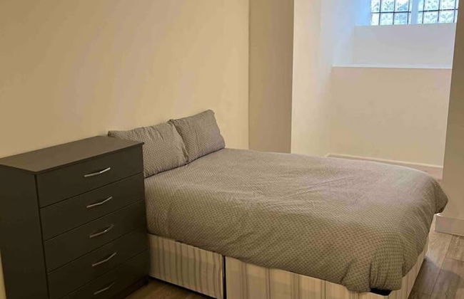 Spacious Luxury 2 Bedroom Apartment, Station 1min - Foto 6