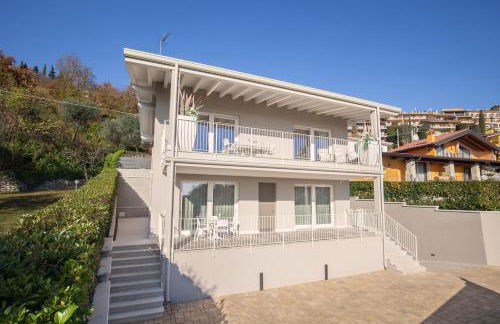 White Apartment In Marciaga Di Costermano - Foto 1