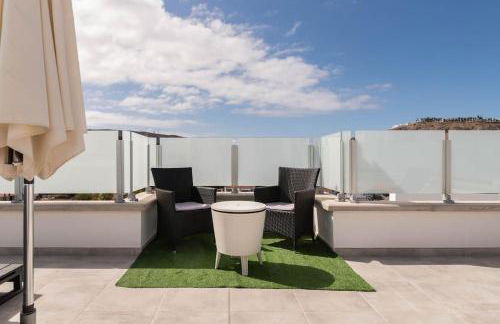 Big Villa Tauro with Private Heated Saltwater Pool & Jacuzzi & BBQ & Game Room & Arcade Games - Foto 12