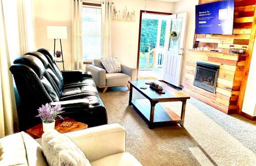 3 Bedroom in Hocking Hills w King Bed Logan Ohio - Foto 14