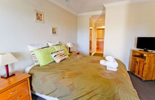 Breakers 1/8 - Photo 3