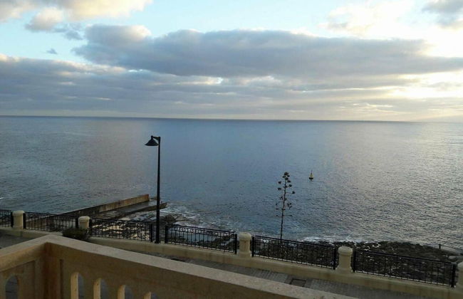 Excellent Views 2-bed Apartment in Marsalforn Gozo - Foto 31