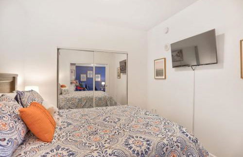 1BR ROOFTOP POOL-10 MIN WALK TO BEACH - Foto 14