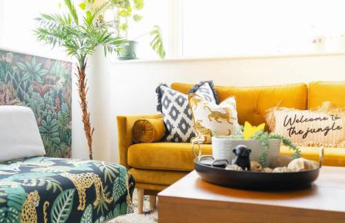 Boutique Brick Lane 2-Bed, Colourful City Vibes - Foto 14