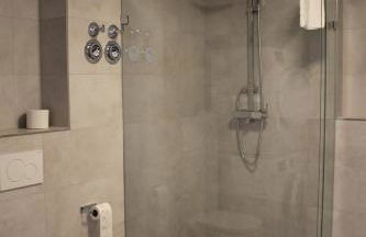 Exklusives Apartment mit großer Dachterrasse - Foto 8