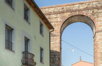 La Dimora dei Conti, Indulge in a Country Farmhouse Apartment with Jacuzzi Facing the Town! - Foto 103