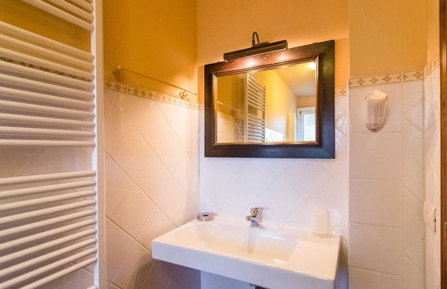 Beautiful Cottage in Dicomano With Swimming Pool - Foto 44