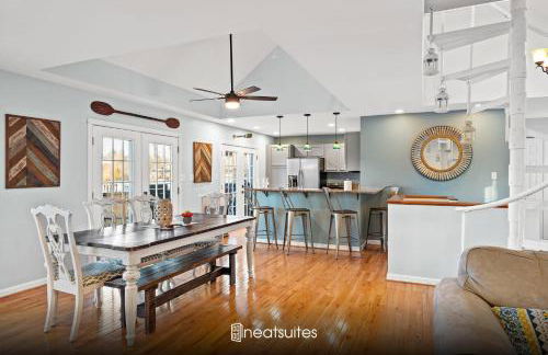 Lakefront, Private Covered Dock, Huge Balconies - Foto 1