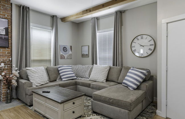 Stockyards- 4min Pet Friendly 3BR Luxe Gem - Foto 65