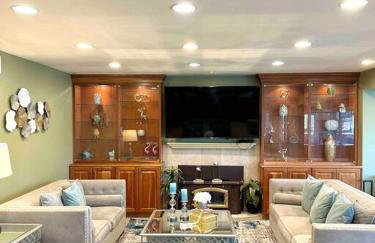 Stunning Panoramic Waterfront Pool Home Escape - Foto 11