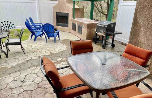 Peacock Suite Hot Tub Sleeps up to 4 Bbq - Foto 14