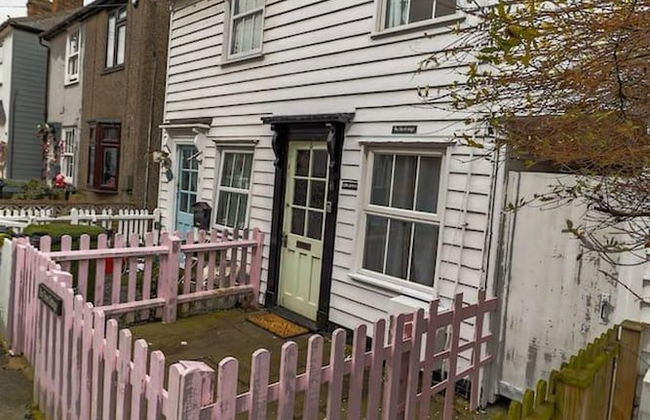 Beautiful 3-bed Cottage in Burnham-on-crouch - Foto 60