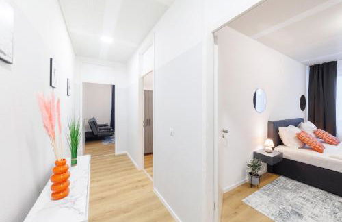 BIG New 7Rooms City Center APARTMENTS and Suites - Foto 16