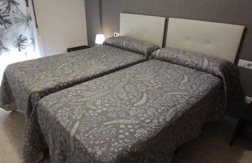 Málaga Yellow Duplex free parking and terrace - Foto 8