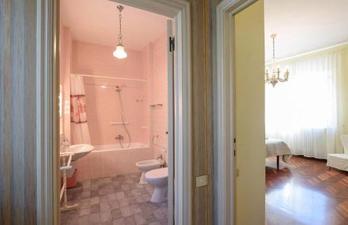 Beautiful Home In Porto Potenza Picena - Photo 30