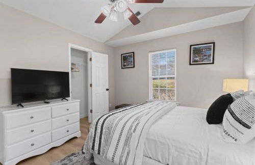 Comfortable 4BR Stay | Room for Everyone - Foto 36