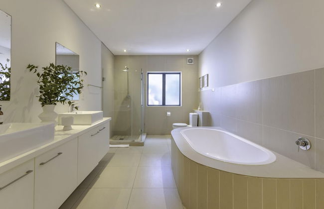 Newly Renovated 3 bed Apartment With Splashpool - 2283 - Photo 22