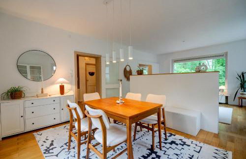 Beheizter Whirlpool und Panoramafenster vom Bett ins Grüne! - Foto 3