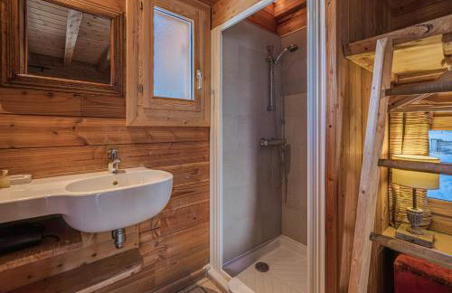 Cosy 4 bedroom chalet with hot tub (Chalet Velours) - Foto 14