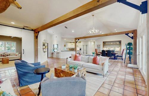 Spacious Beautiful Home with Full Kitchen, Balcony and Patio, Next to Golf Course - Foto 24