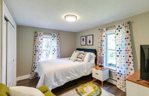 Orrington Vacation Rental with Private Deck and Views! - Foto 16